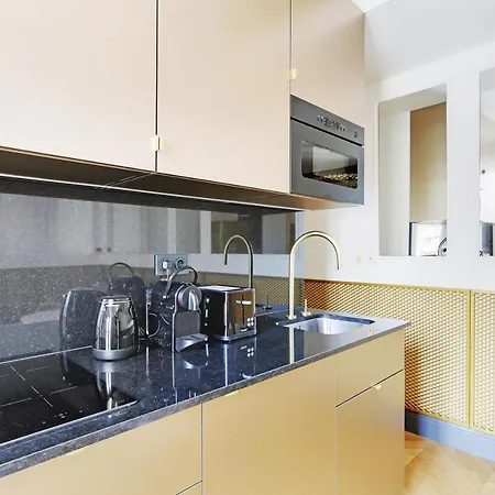 Pick A Flat'S Apartements In Champs Elysees - Rue Du Colisee * Paris