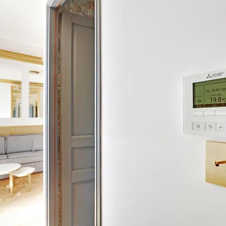 Pick A Flat'S Apartements In Champs Elysees - Rue Du Colisee Apartment Paris
