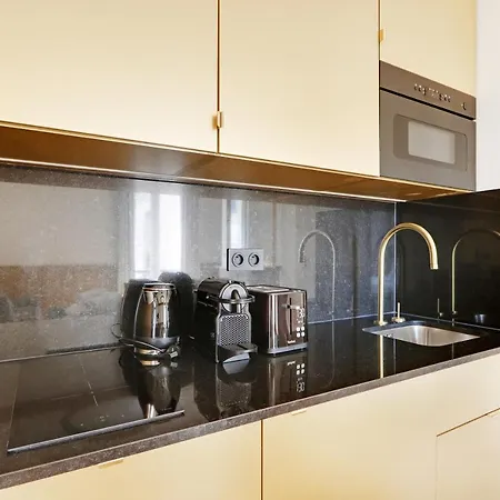 Pick A Flat'S Apartements In Champs Elysees - Rue Du Colisee Apartment