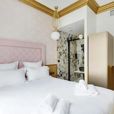 Apartment Pick A Flat'S Apartements In Champs Elysees - Rue Du Colisee