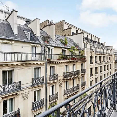 Pick A Flat'S Apartements In Champs Elysees - Rue Du Colisee Apartment Paris